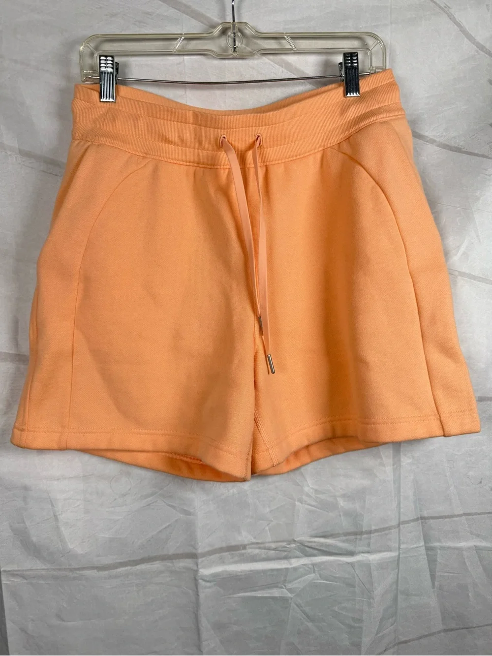 lululemon athletica Scuba Shorts 5” Peach High-Rise Drawstring Size 8